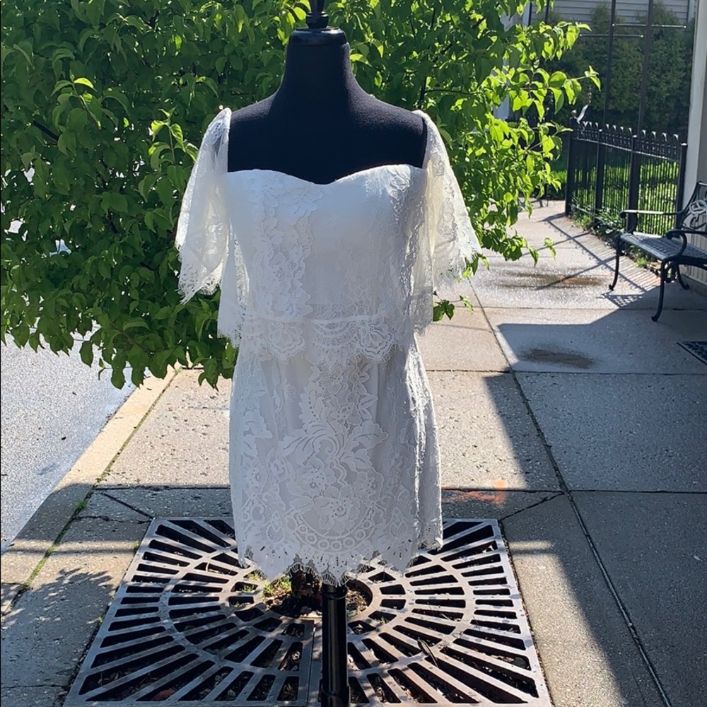Do + Be lace dress